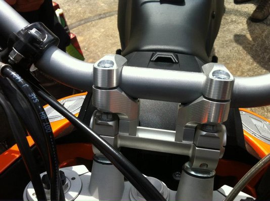 Adaptador Guidão TForce c/ Regulagem 22/28,22