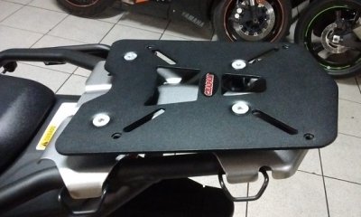 Chapa Suporte Bauleto Versys X300 Chapam Preto