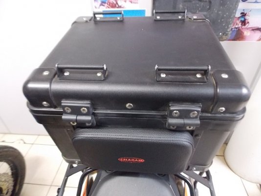 Encosto p/ Baú Traseiro de Alumínio Chapam