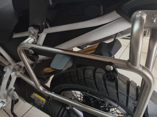 Kit Adaptador Suporte Malas Laterais Outback p/Monokey